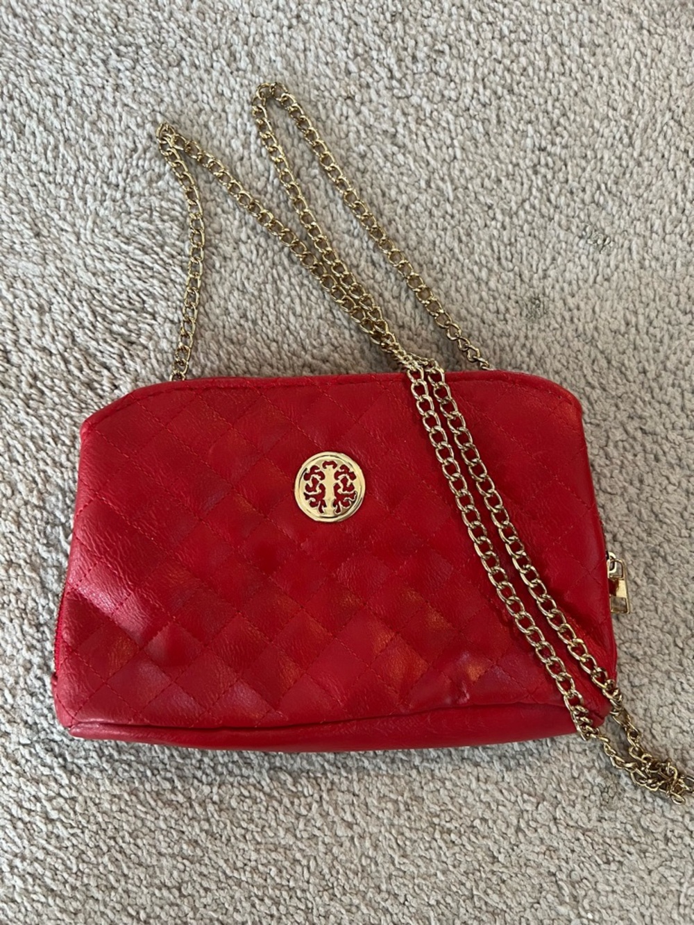 Red Quilted Chain Shoulder Bag - Gold Hardware